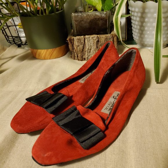 L.J. Simone Vintage Suede Heels - Picture 4 of 11